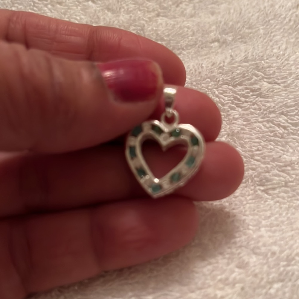 Sterling silver heart pendant. - Picture 4 of 4